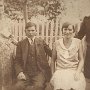 Etelka néni 3 testvérével (8-an voltak testvérek) Veresgyháza 1930 körül. (Etelka néni virágos ruhában)